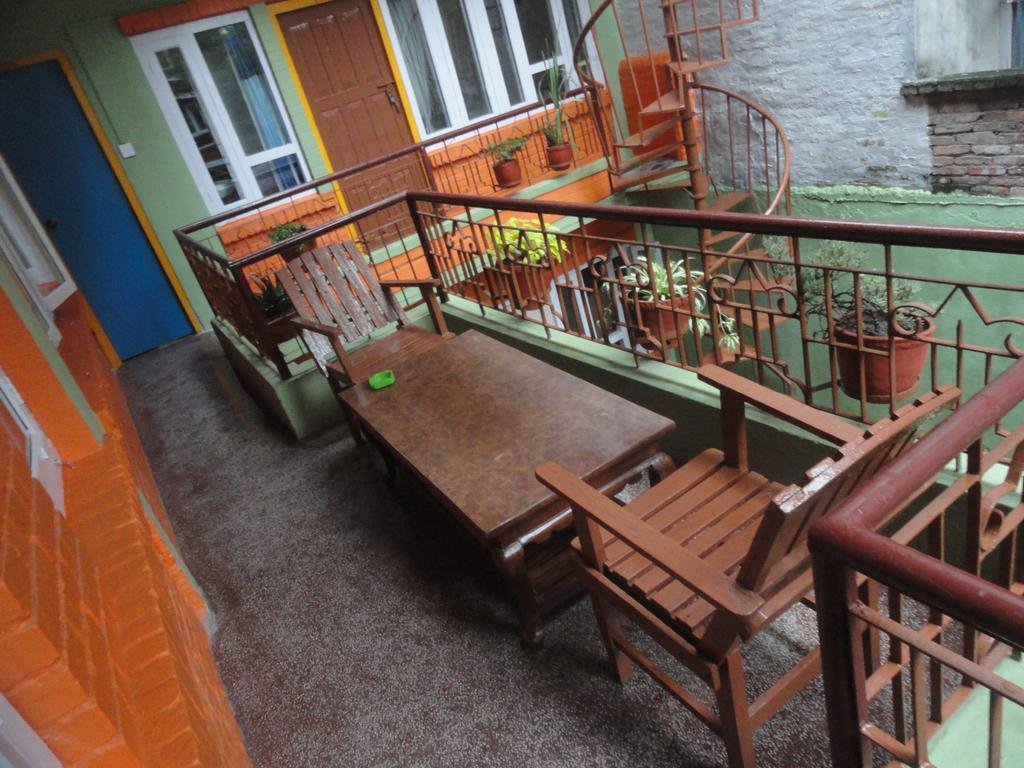Hotel Backpackers Inn Kathmandu Exterior photo