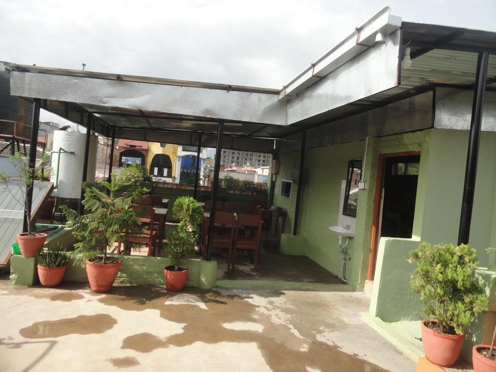 Hotel Backpackers Inn Kathmandu Exterior photo