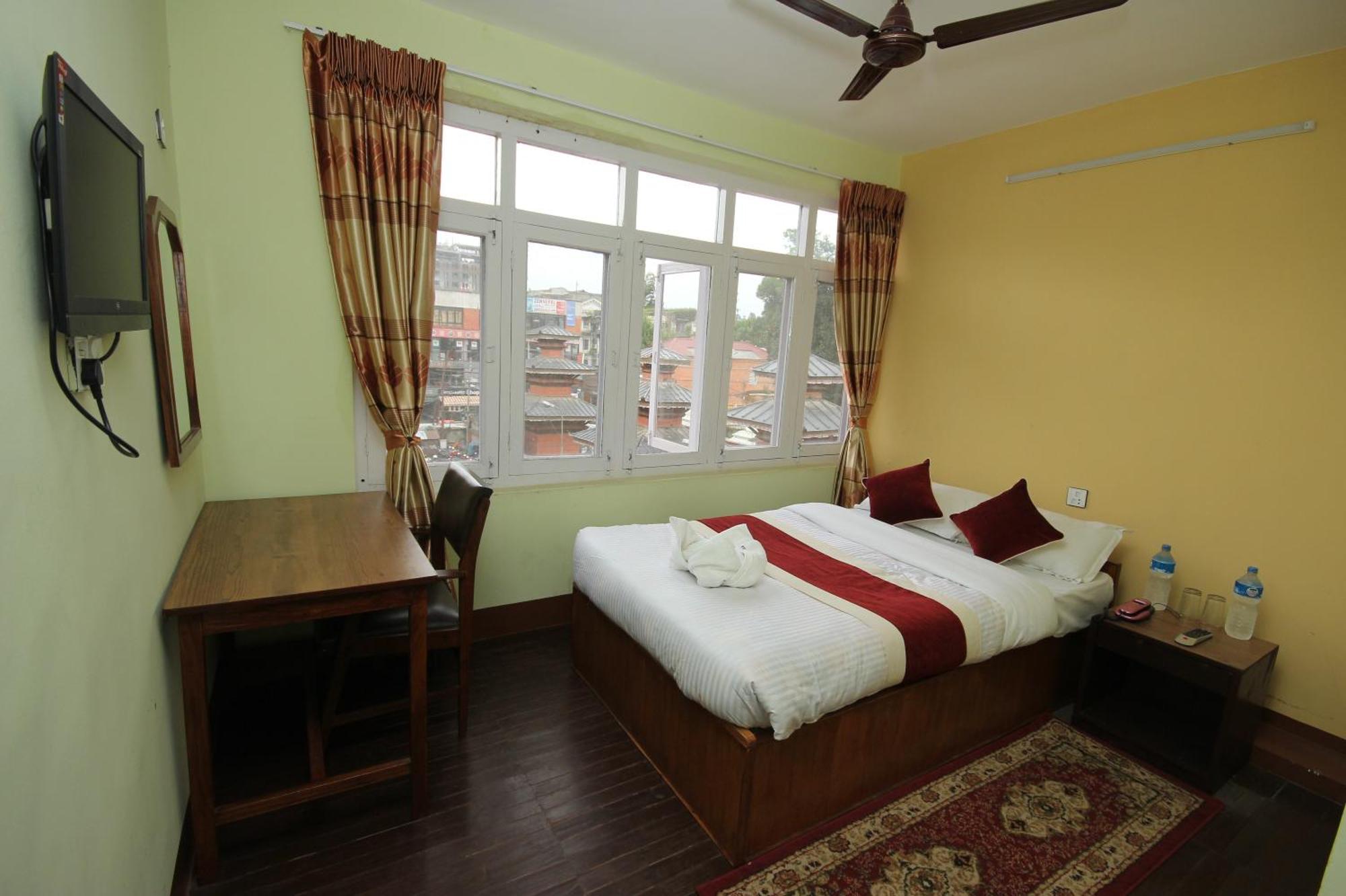 Hotel Backpackers Inn Kathmandu Room photo